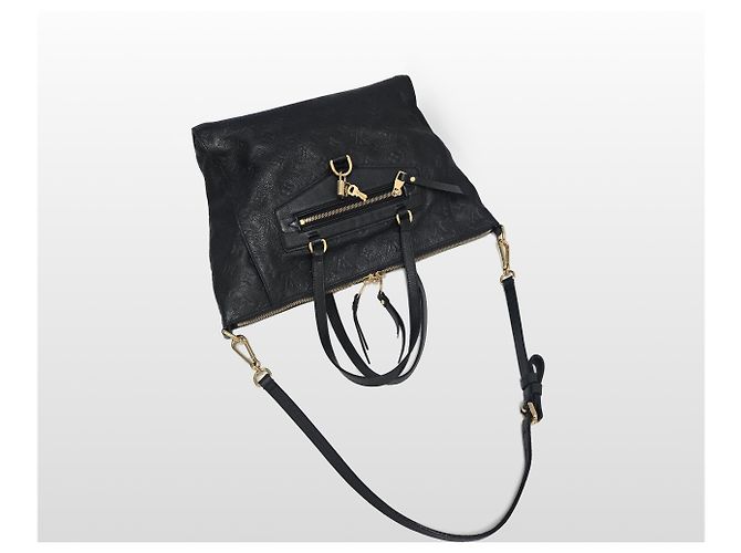 Louis Vuitton Borsa a tracolla Lumineuse PM in Monogram Empreinte nero - vista 13