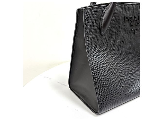 Prada Borsa Tote Saffiano Monochrome Borsa a Tracolla Nera Nero - vista 13