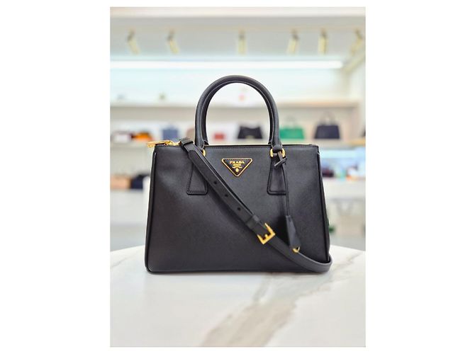 Prada Borsa Tote e a tracolla Galleria Saffiano Medium Nera Nero - vista 10