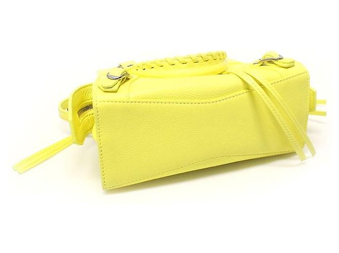 Balenciaga Neo Classic Top Handle Mini City in vitello giallo - vista 4