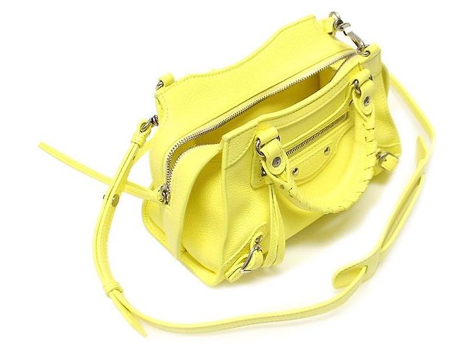 Balenciaga Neo Classic Top Handle Mini City in vitello giallo - vista 7