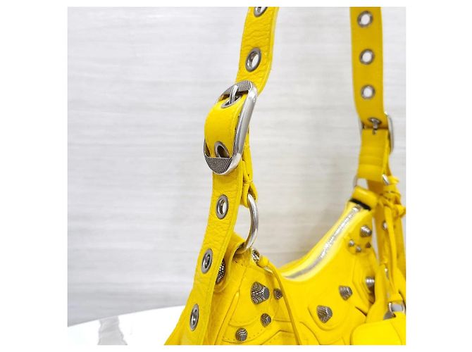 Balenciaga Borsa a tracolla in pelle di agnello gialla Giallo - vista 4