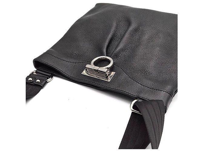 Salvatore Ferragamo Borsa a tracolla Gancini Nero - vista 6