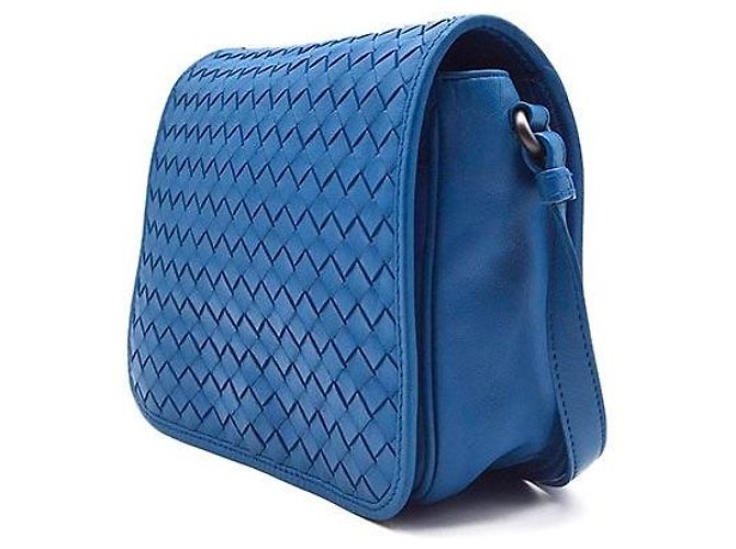 Bottega Veneta Bolso bandolera con solapa de malla Intrecciato Azul - vista 2