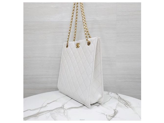Chanel Borsa Shopper Classic CC Logo White Gold Series Bianco - vista 2