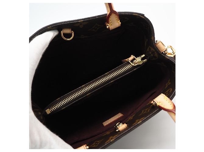 Borsa Louis Vuitton Monogram Montaigne BB Marrone Beige - vista 13
