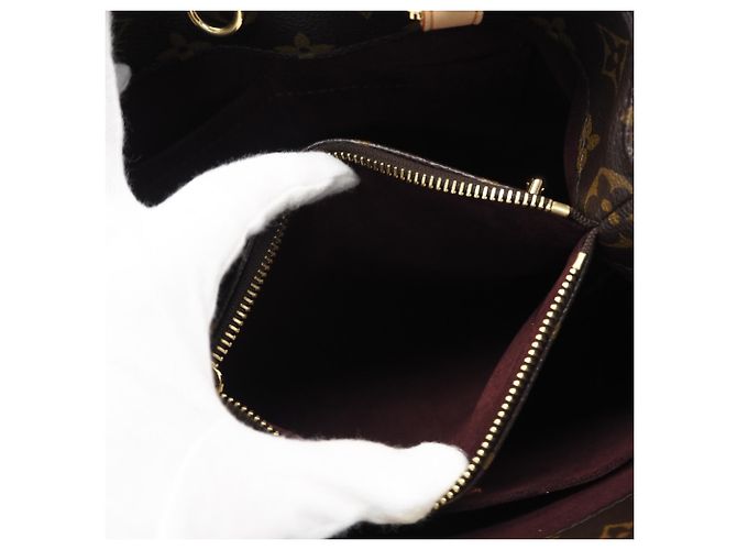 Borsa Louis Vuitton Monogram Montaigne BB Marrone Beige - vista 15