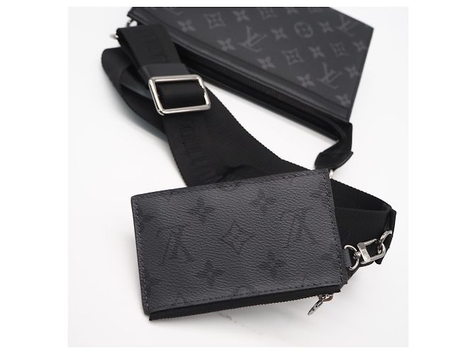 Portafoglio indossabile Louis Vuitton Monogram Eclipse Gaston Nero - vista 5