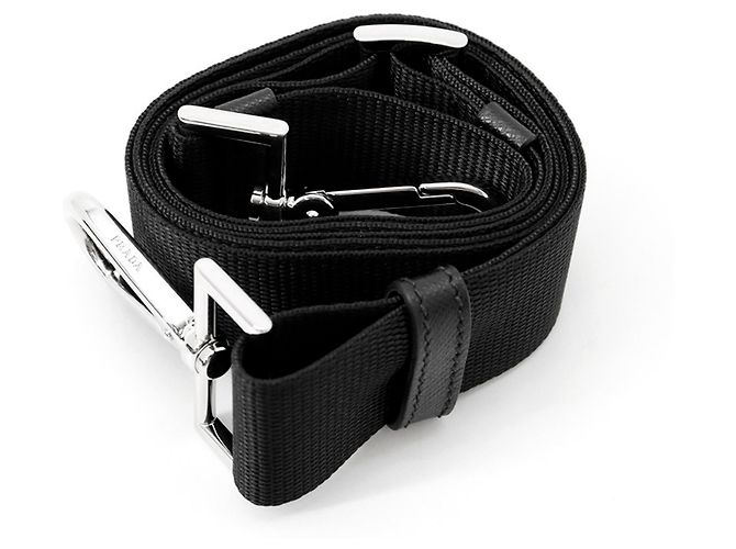 Sac à main Prada en nylon noir - vue 18