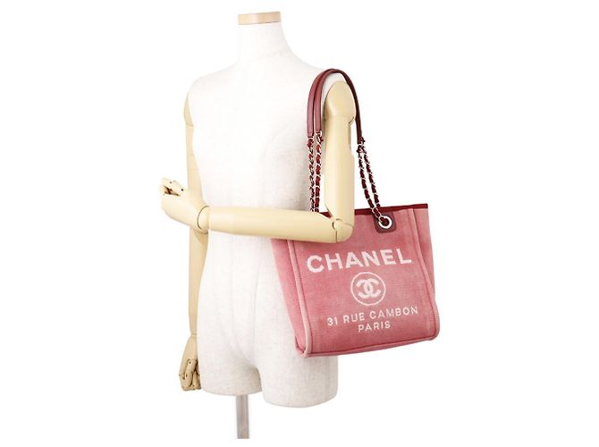 Bolso Tote Chanel Deauville Line PM Roja - vista 4