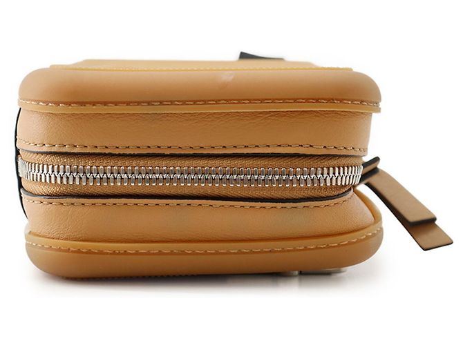 Borsa a tracolla Loewe Anagram Molded Sling Body Bag Cammello - vista 4