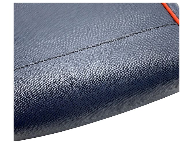 Borsa a tracolla Prada Triangle in pelle Saffiano Arancione Blu navy - vista 9