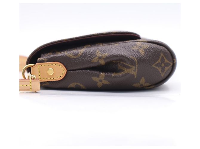 Borsa a tracolla Louis Vuitton Monogram Favorite MM Marrone Beige - vista 5