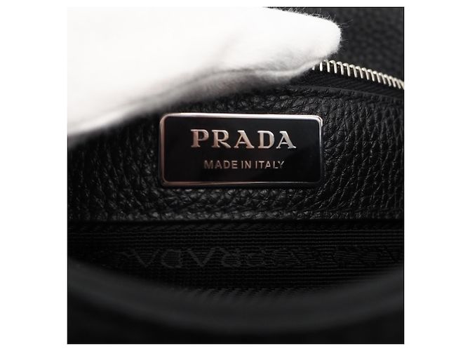 Borsa a tracolla Prada in pelle di vitello nera Nero - vista 15