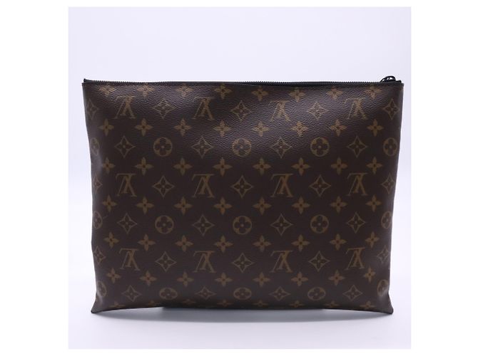 Louis Vuitton Monogram Pochette A4 Clutch Bag Marrone Beige - vista 2