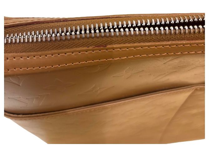 Louis Vuitton Mat Sutter Monogram Vernis D'oro - vista 7