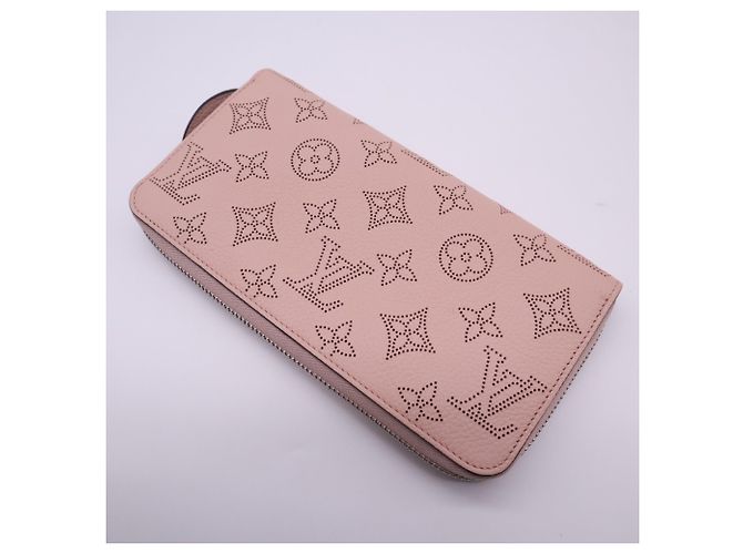 Cartera Zippy Louis Vuitton Mahina Rosa - vista 2