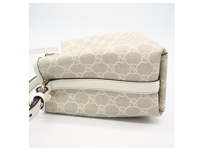 Borsa Secchiello Piccola Gucci GG Emblem Bianco Beige - vista 8