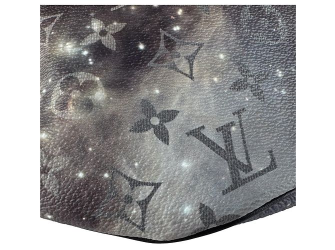 Marsupio Louis Vuitton Black Monogram Nero - vista 9