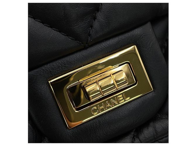 Borsa a tracolla con catena Chanel Matelassé Nero - vista 10
