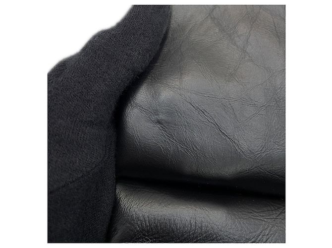 Borsa a tracolla con catena Chanel Matelassé Nero - vista 12