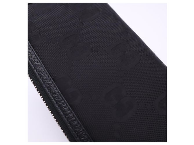 Portafoglio con zip Gucci GG Nylon Off the Grid Nero D'oro - vista 4