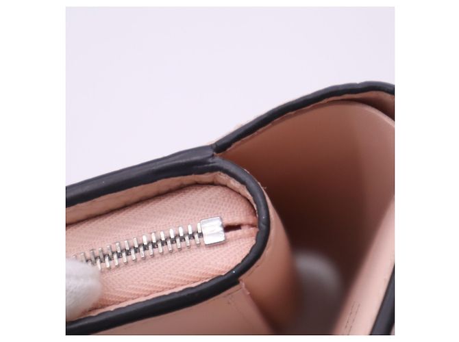 Louis Vuitton Mahina Portefeuille Claire Bi-fold Wallet Rosa - vista 10