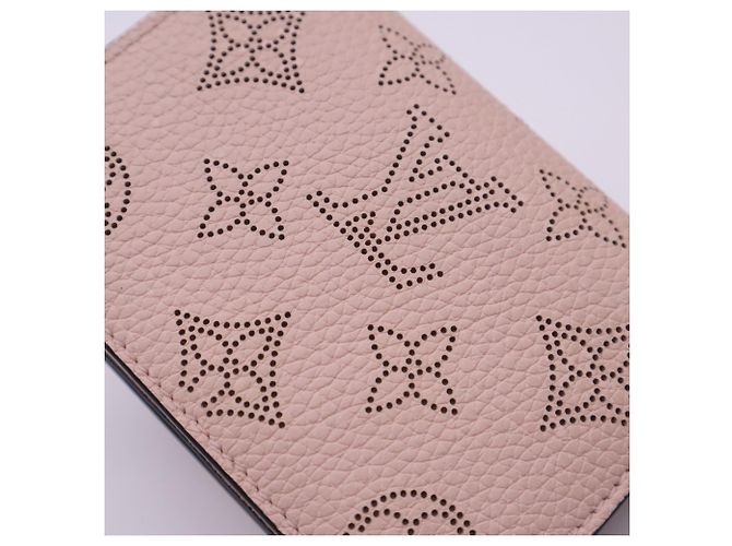 Louis Vuitton Mahina Portefeuille Claire Bi-fold Wallet Rosa - vista 4