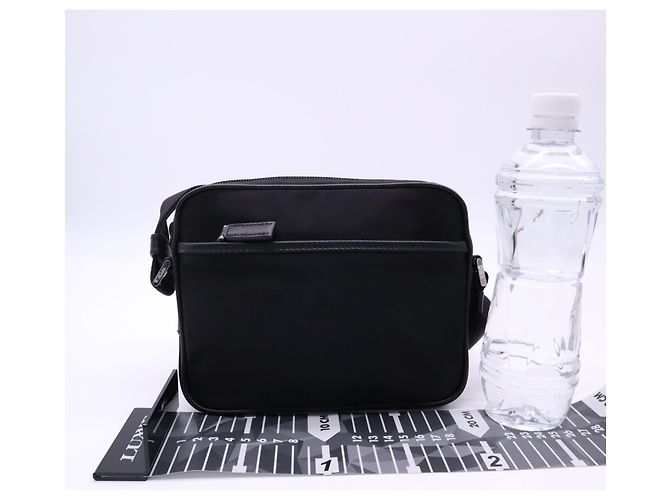 Borsa a tracolla Prada in nylon Saffiano Nero - vista 3