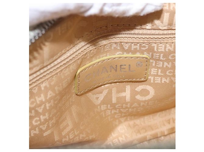 Chanel Lax Tassel Pebbled Leather Medium Weiß - Ansicht 6