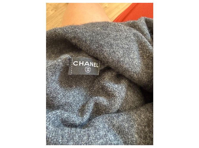 Berretto Chanel in lana nero e grigio - vista 6