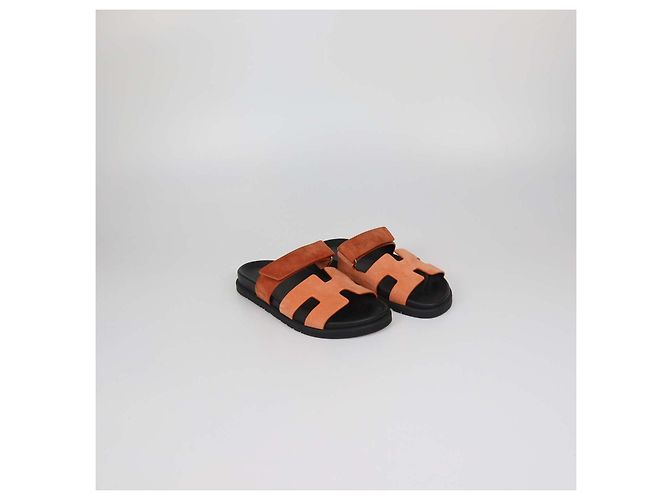 Hermès Sandali Chypre Hermes Orange/Brown Suede Arancione - vista 2