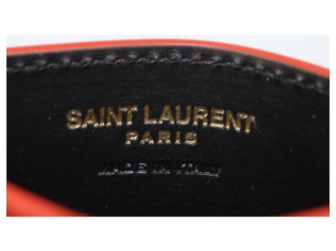 Tarjetero Saint Laurent de piel acolchada roja Cassandre - vista 6