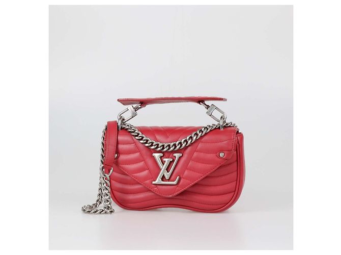 Bolsa Louis Vuitton New Wave Chain PM em couro vermelho - vista 2