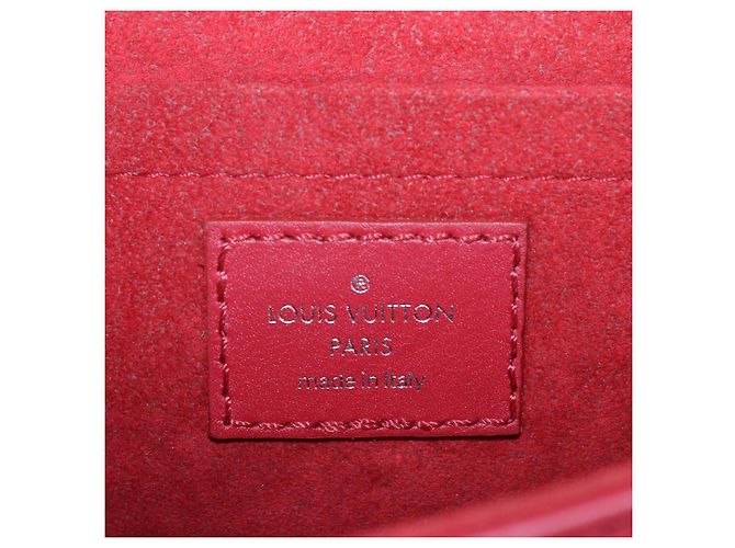 Bolsa Louis Vuitton New Wave Chain PM em couro vermelho - vista 5