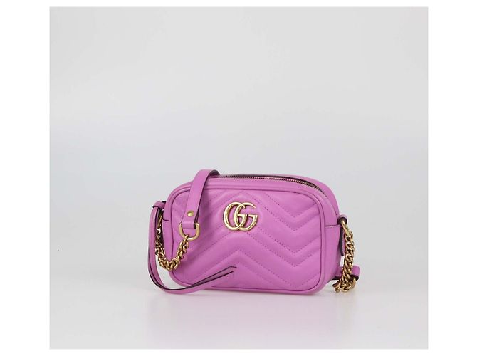 Mini bolso Gucci GG Marmont de piel acolchada rosa - vista 2
