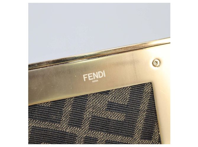 Fendi First Schultertasche Medium aus schwarzem Leder - Ansicht 5