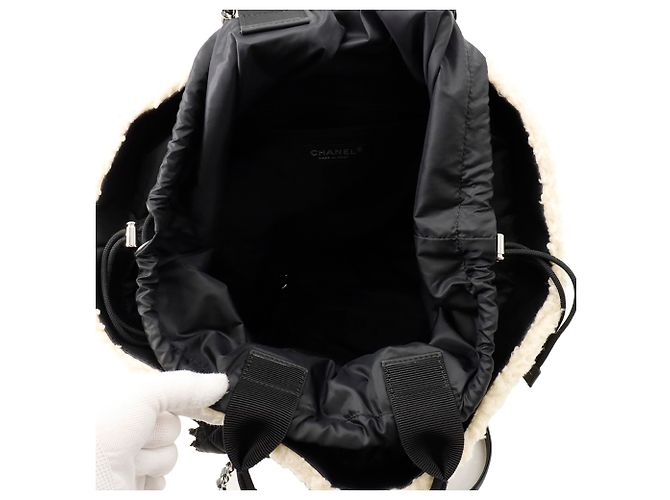 Sac cabas Chanel Matelassé Noir Écru - vue 6