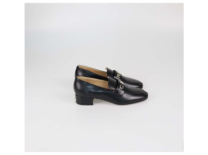 Mocassini Chanel in pelle lucida nera con logo Nero - vista 3