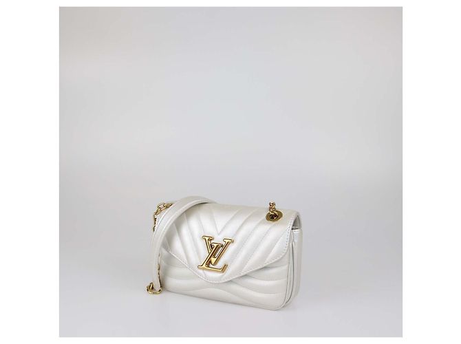 Borsa a catena New Wave PM in pelle Pearl White Louis Vuitton - vista 2