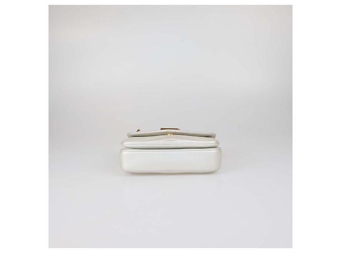 Borsa a catena New Wave PM in pelle Pearl White Louis Vuitton - vista 4