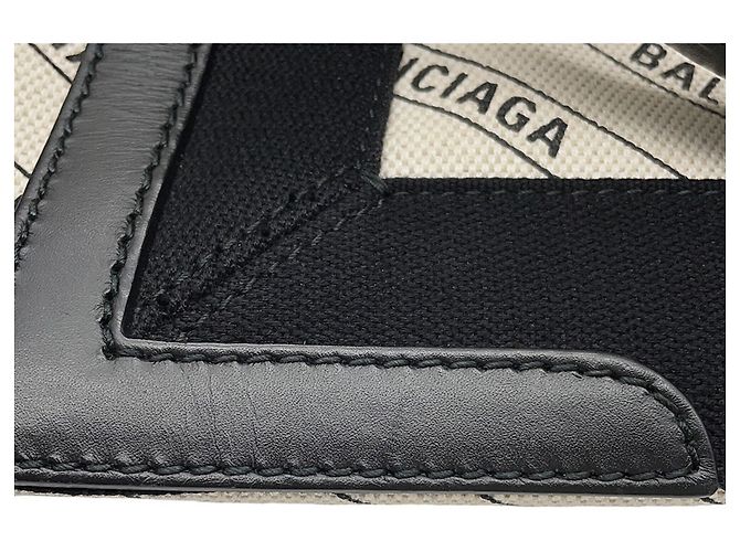 Everyday Borsa Tote Balenciaga Nera e Bianca Nero Bianco - vista 11