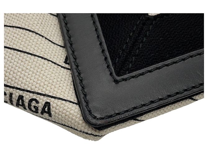 Everyday Borsa Tote Balenciaga Nera e Bianca Nero Bianco - vista 9
