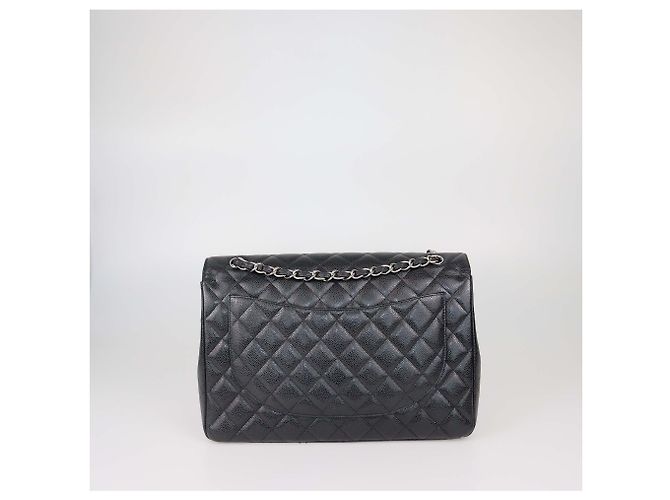 Borsa Chanel Maxi Classic Double Flap in pelle caviar matelassé nera Nero - vista 3