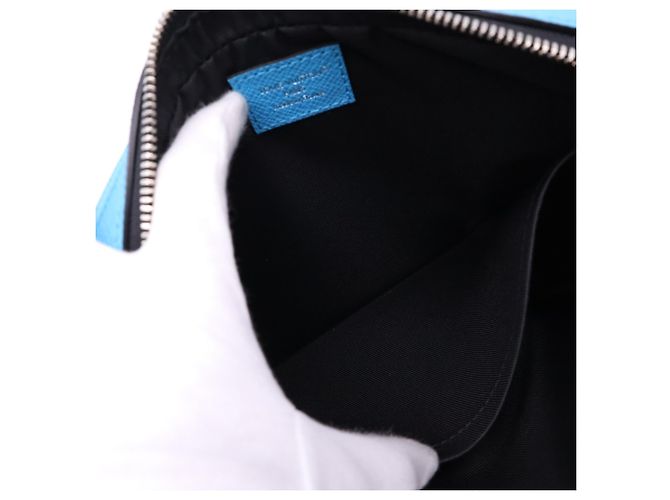 Borsa Louis Vuitton Taigarama Trio Messenger Blu - vista 15
