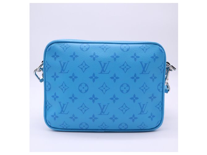 Borsa Louis Vuitton Taigarama Trio Messenger Blu - vista 2