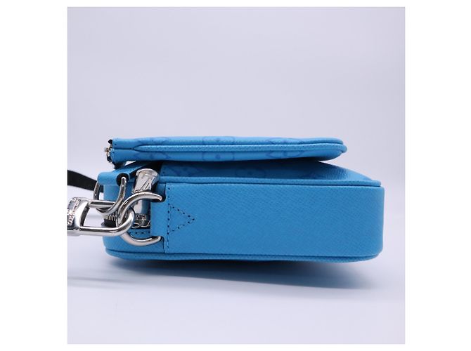 Borsa Louis Vuitton Taigarama Trio Messenger Blu - vista 8