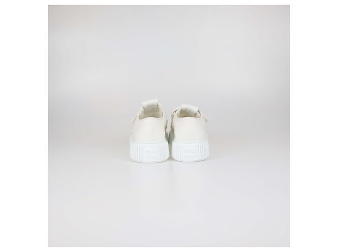 Sneakers basse con platform in denim bianco Miu Miu - vista 5