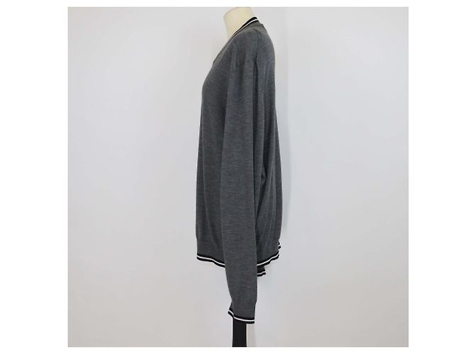 Hermès Hermes grauer V-Ausschnitt Langarmpullover aus Kaschmir und Seide - Ansicht 2