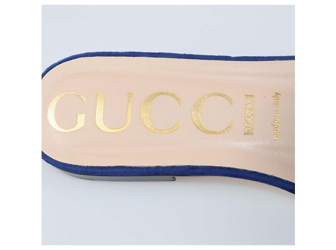 Sandali slide Madelyn in velluto blu con gioielli Gucci - vista 6